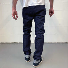 Lade das Bild in den Galerie-Viewer, MEN REGULAR FIT TAPERED - 15.0 OZ. ORGANIC SELVAGE DENIM