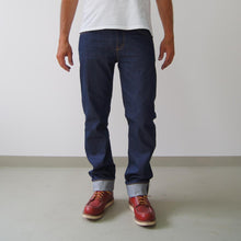 Lade das Bild in den Galerie-Viewer, MEN LOOSE FIT STRAIGHT - 13.0 OZ. ORGANIC SELVAGE DENIM