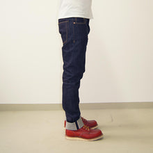 Lade das Bild in den Galerie-Viewer, MEN SLIM FIT STRAIGHT - 13.5 OZ. DARK SELVAGE DENIM