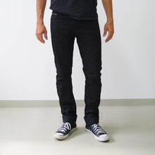 Lade das Bild in den Galerie-Viewer, MEN SLIM FIT STRAIGHT - 13 OZ. BLACK SELVAGE DENIM