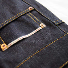 Lade das Bild in den Galerie-Viewer, MEN LOOSE FIT STRAIGHT - 13.5 OZ. DARK SELVAGE DENIM